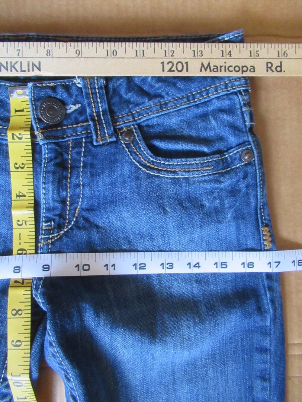 Aeropostale Medium Wash Low Rise Flare Jeans | Size 5/6 Regular - Picture 4 of 11